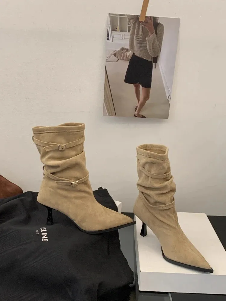 Women's Suede Pointed Ankle Boots French Retro Winter Style_voghion.com