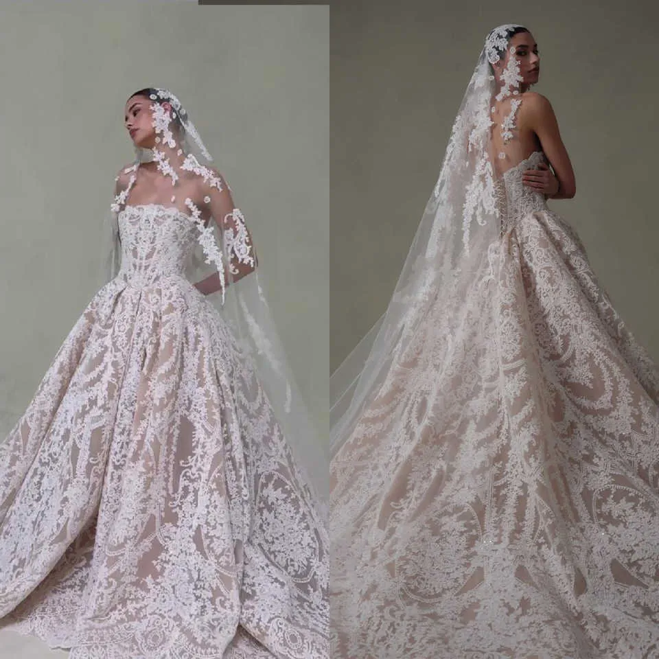 Luxurious Lace Strapless Ball Gown Wedding Dress ... From Manweisi ...