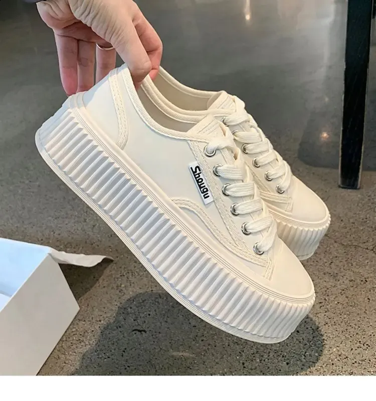 Hoge canvas sneakers voor dames met dikke zool en veters_voghion.com