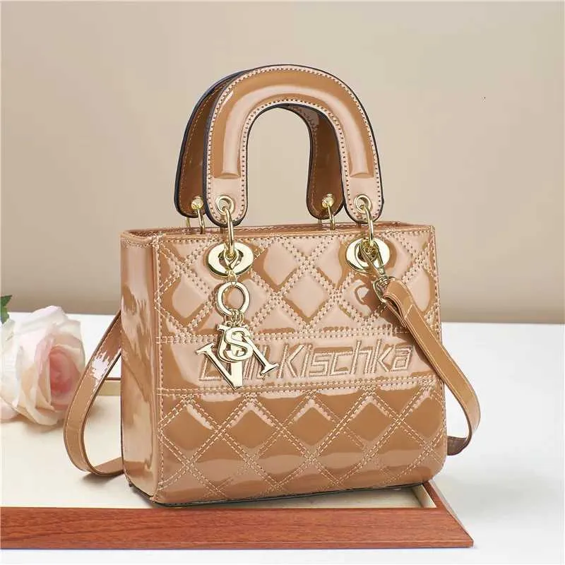 Luxury Brand Designer Daifei Fashionable New WomenS Handbag Versatile Classic Shoulder High Quality Crossbody Bag_voghion.com