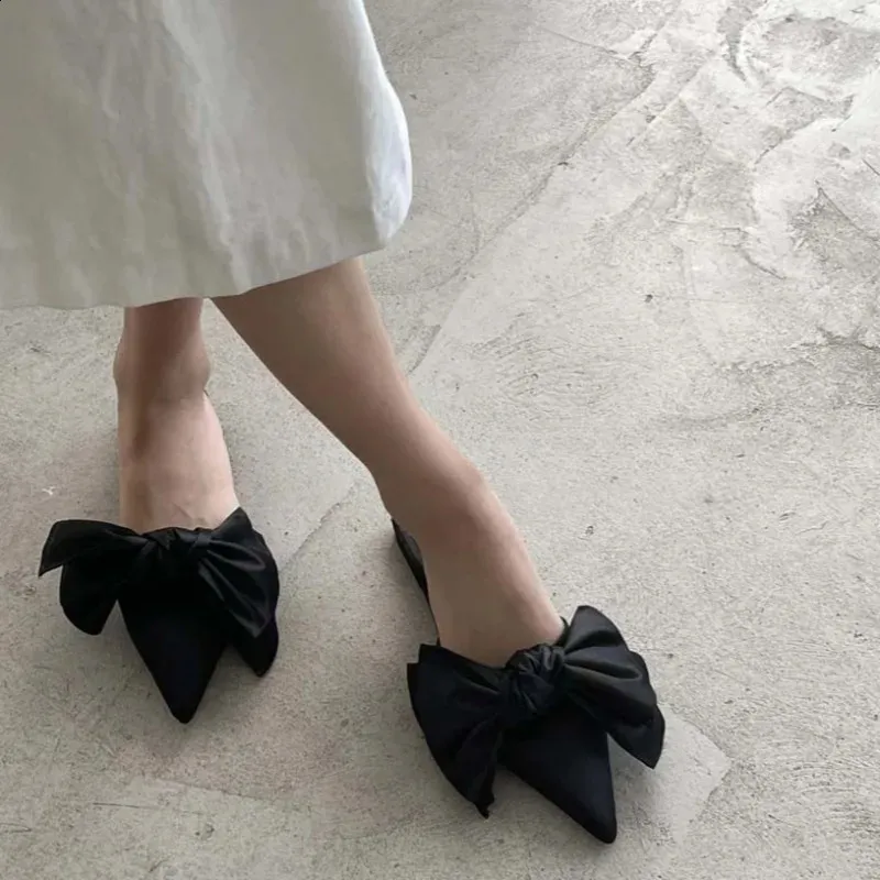 Sandalen met strik voor dames puntige neus plat en antislip_voghion.com