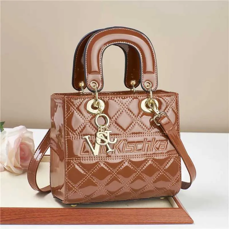 Luxury Brand Designer Daifei Fashionable New WomenS Handbag Versatile Classic Shoulder High Quality Crossbody Bag_voghion.com