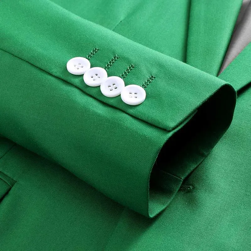 Emerald Green Men Sets Business Casual Solid Color Suits / Male One Button  Blazers Jacker Coat Vest Trousers Pants 250411 From 56,05  | DHgate