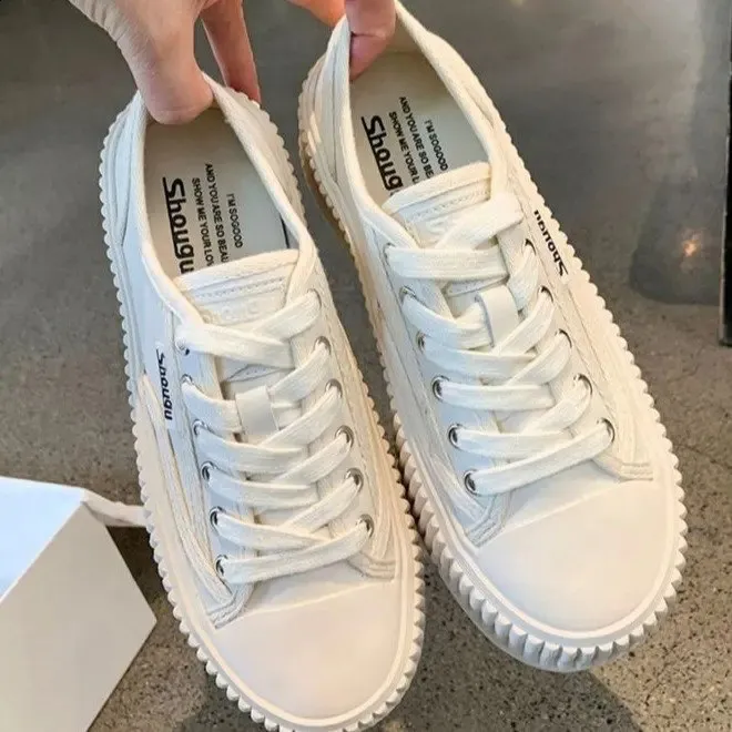 Hoge canvas sneakers voor dames met dikke zool en veters_voghion.com