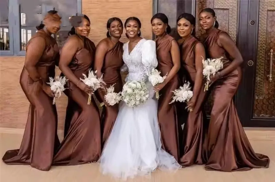 Elegant One Shoulder Brown Mermaid Bridesmaid with Sweep Train for African Women - Plus Size Bridesmaid gowns for Modern Wedding Guests and Maid of