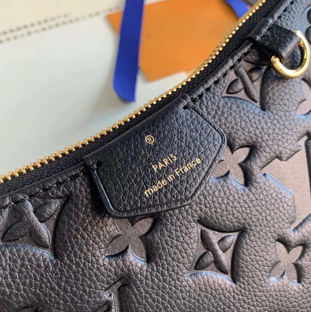 Designer Bag Women Easy Crossbody Shoulder Bags Chain Wallet Pouch On Strap Purse Embossed Letters Old Flower Handbags Floral Lady Embroidery Half Moon Bag 9525