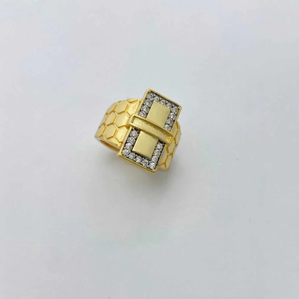 Grote, robuuste zirkonia ring met vergulde geometrische vorm, open maat, modieuze sieraden voor dames J251107_voghion.com