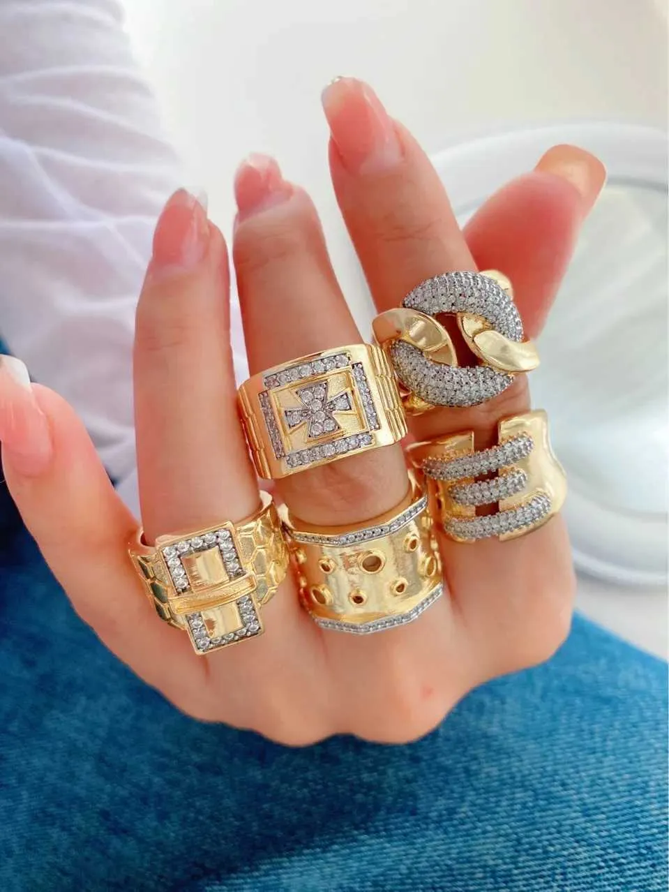 Geometrische vergulde ring met zirkonia voor dames mode sieraad_voghion.com