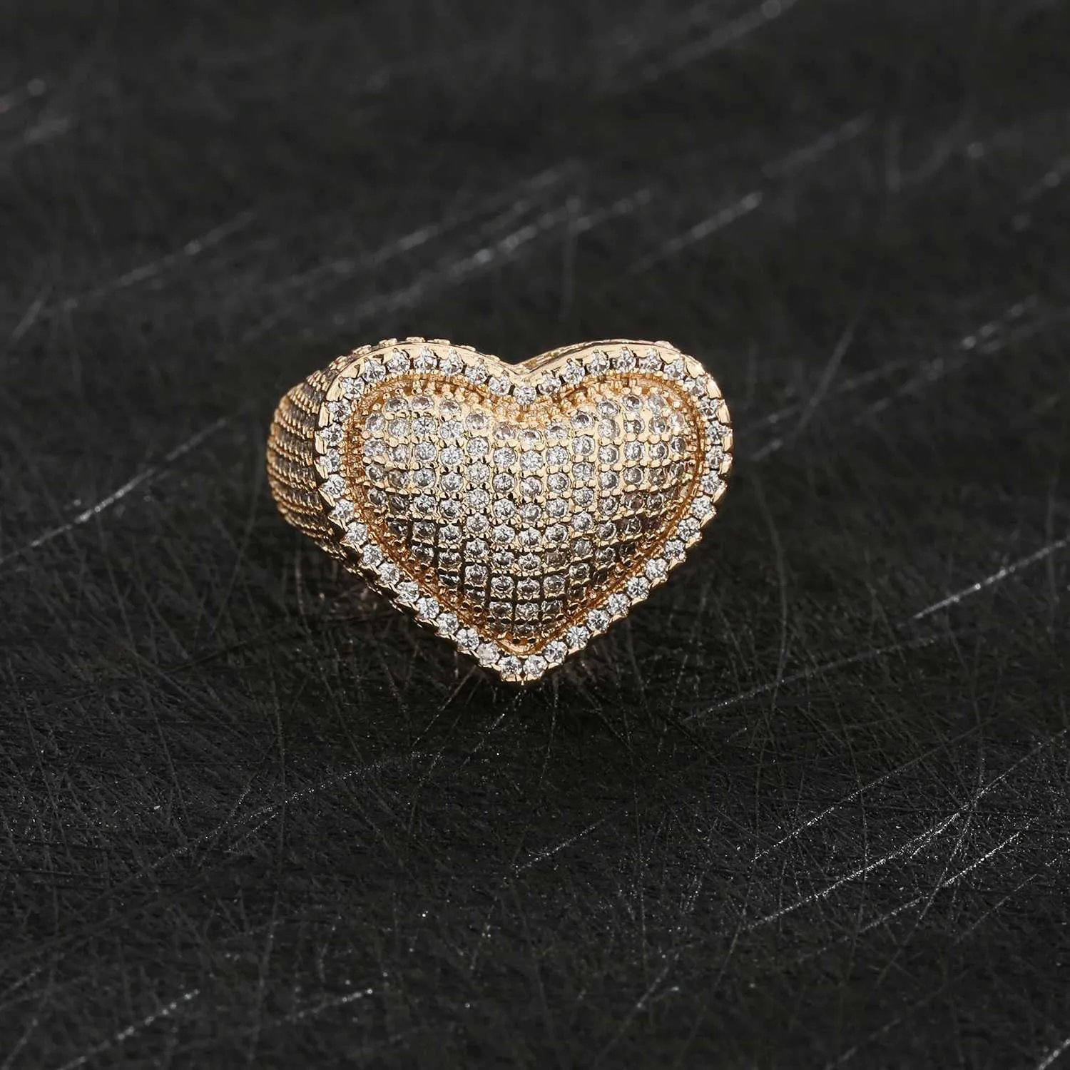 Anti-tarnish Love Heart Ring With Zircon For Girlfriend_voghion.com