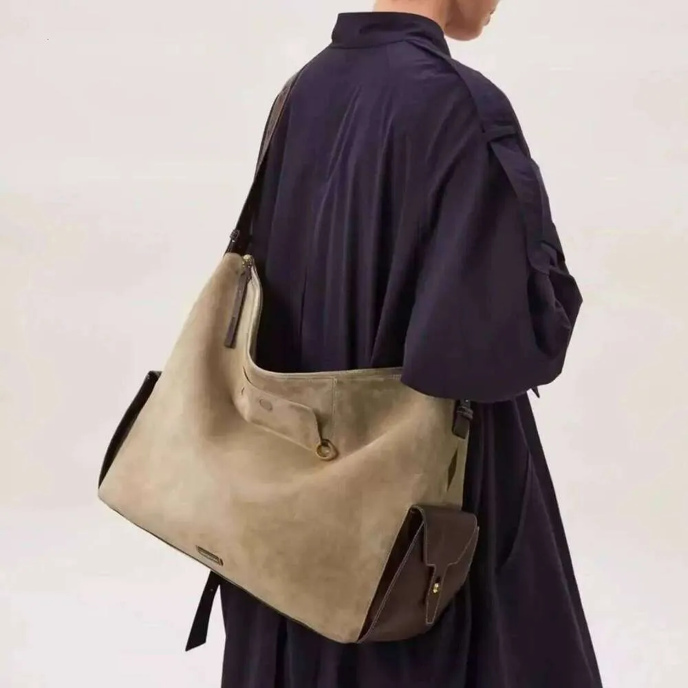 Große Schultertasche/Crossbody-Laptoptasche für Damen, lässig, minimalistisch, weich, Retro, bequem_voghion.com