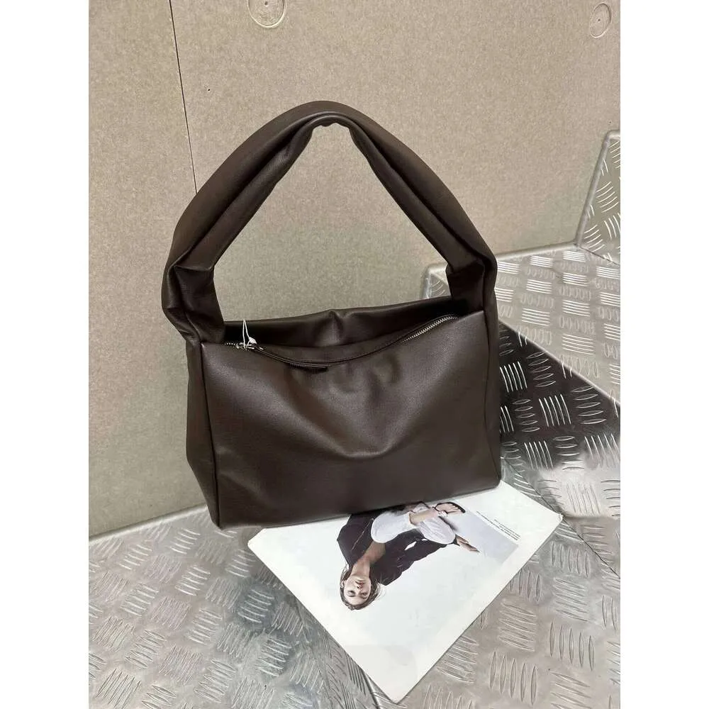 Women's Minimalist Cowhide Shoulder Bag Large Capacity Handbag_voghion.com