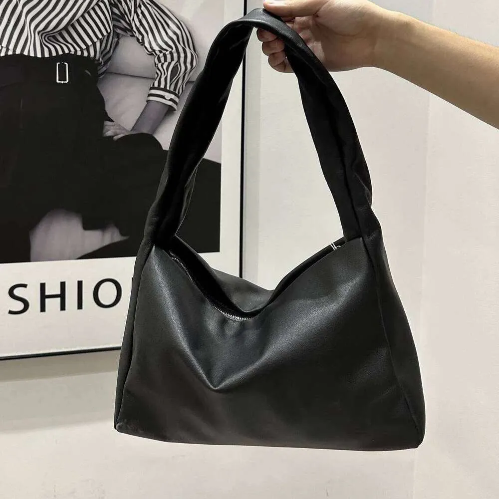 Top Layer Women's Underarm New Minimalist Cowhide Large Capacity Soft Dumpling Fashion Hand Held Shoulder Bag St251118_voghion.com