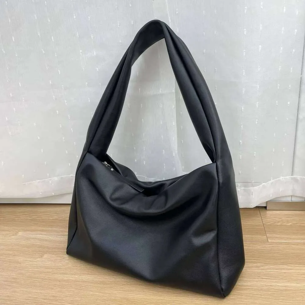 Top Layer Women's Underarm New Minimalist Cowhide Large Capacity Soft Dumpling Fashion Hand Held Shoulder Bag St251118_voghion.com