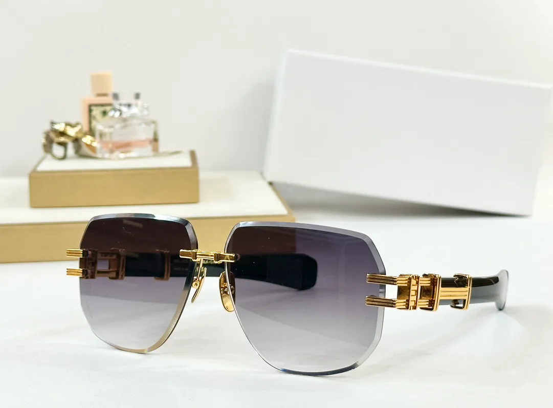 Stylish Frameless Sunglasses: Retro Square Design,... From  display picture 3