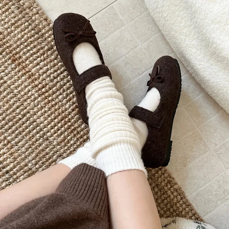 Scarpe basse da donna autunnali in tessuto di lana, alla moda, comode e calde, in cotone e pelliccia, per esterni 251121_voghion.com