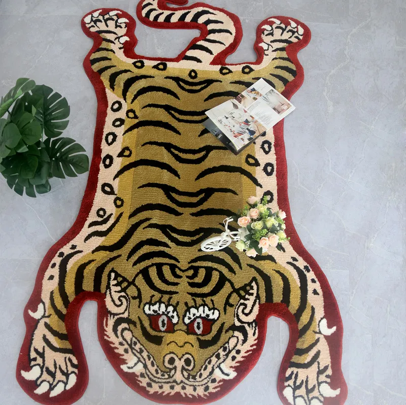 Tiger Shape Rug Animal Shape Rug with Printed Tiger Pattern 100% Acrylic Bedroom Floor ...