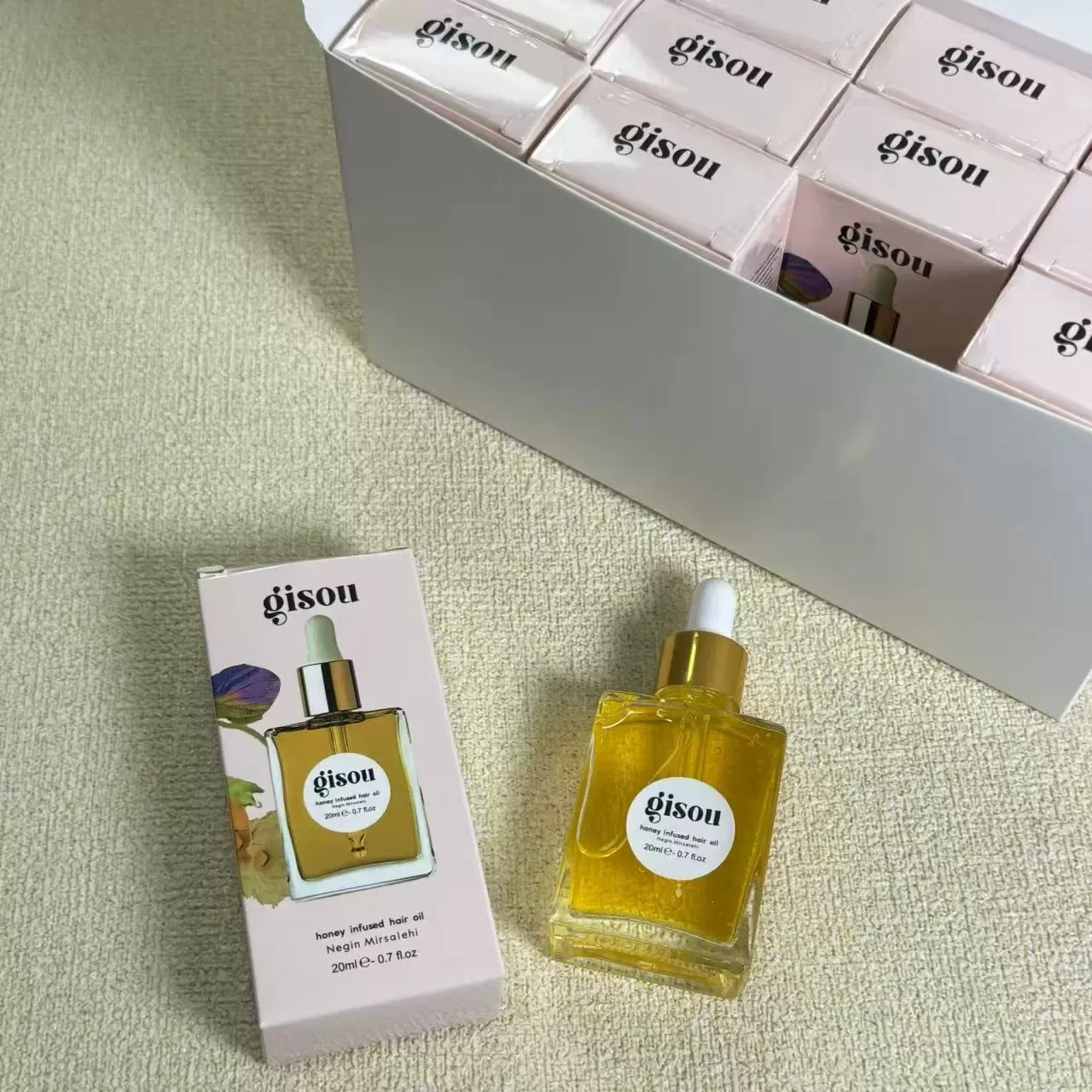 Gisou ハニー ヘア オイル 20ml 乾燥してダメージを受けた髪に栄養を