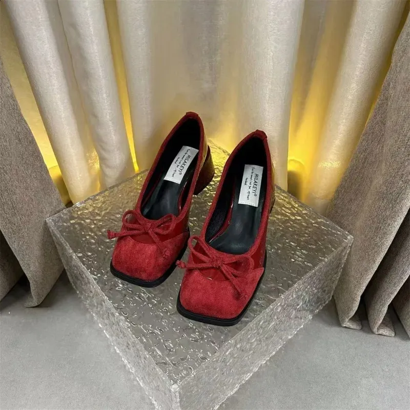 Franse vintage ballerina's met enkele ronde neus, lage hak, platte zool, lakleer, kleine rode schoenen voor de zomer, dames_voghion.com