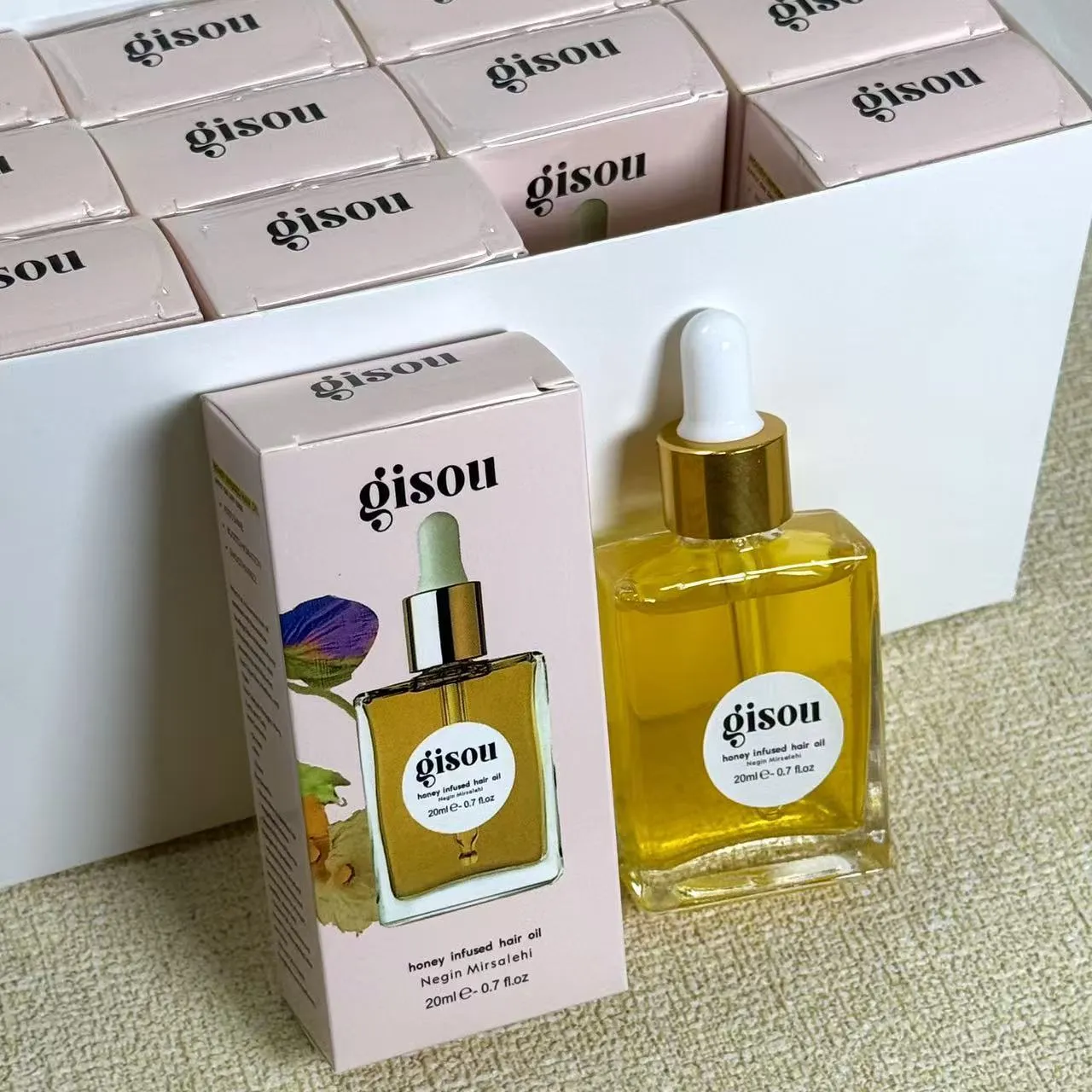 Gisou ハニー ヘア オイル 20ml 乾燥してダメージを受けた髪に栄養を