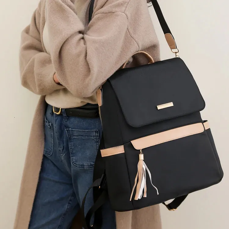 Classic Anti-theft Backpack With Minimalist Adjustable Straps_voghion.com