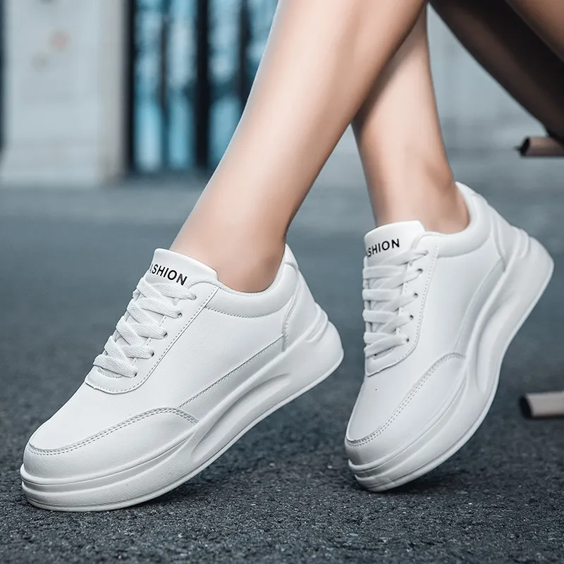 Paar-Style Weiß für Damen Frühling Neu Vielseitig Student Sport Flache Sohle Lässig Dicke Sohle Höhenvergrößerungsbrett_voghion.com