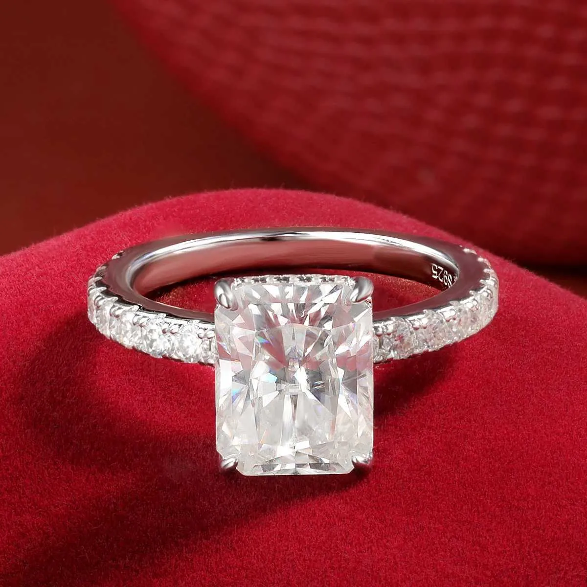 OEVAS 4 Karat D-Farbe Radiant Smaragdschliff Vollmoissanit-Ehering für Damen, 100 % 925 Sterlingsilber, Teilfein_voghion.com