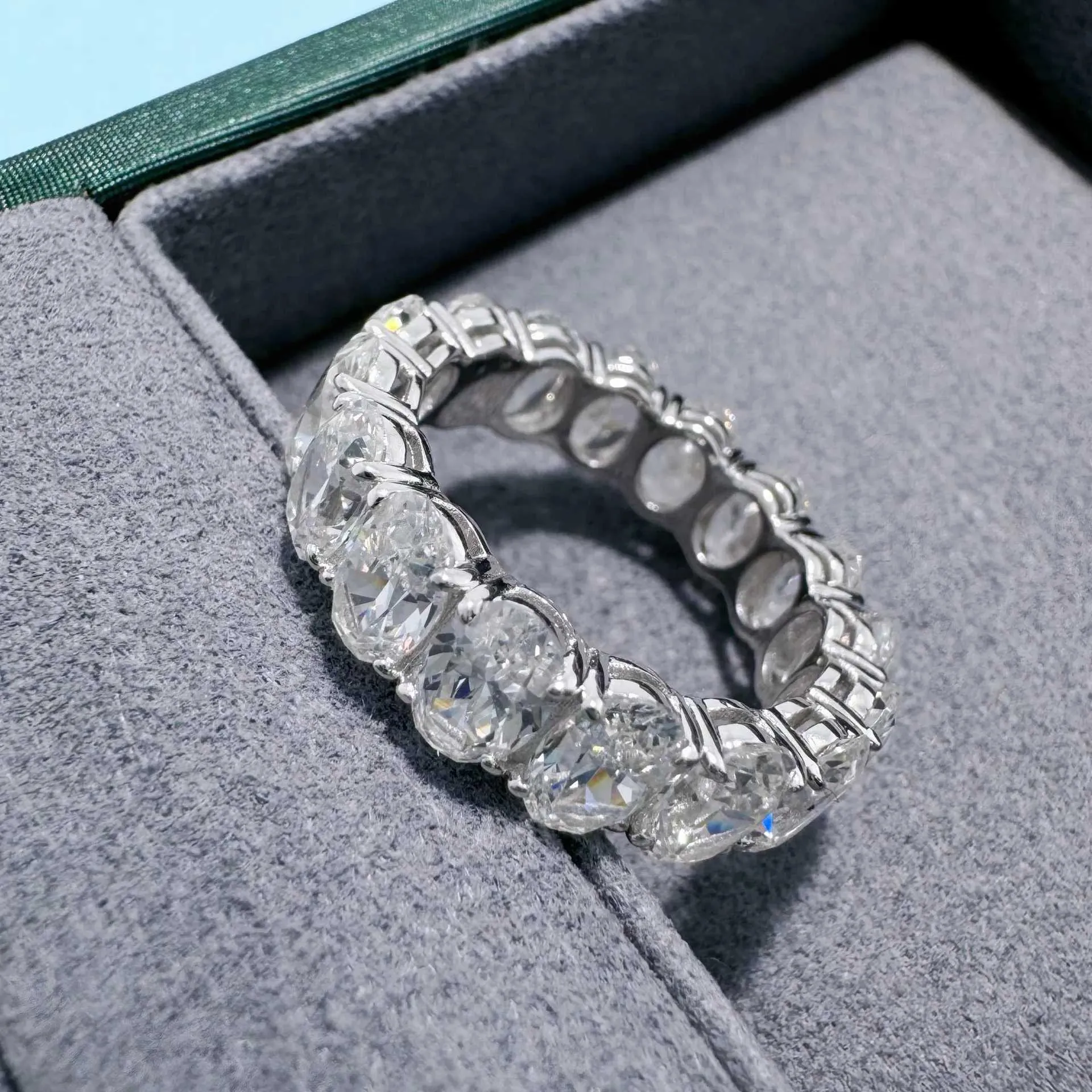 PT950 Platin Taubeneierreihe Stapelbarer eiförmiger Ring für Damen Hochkohlenstoffdiamant_voghion.com