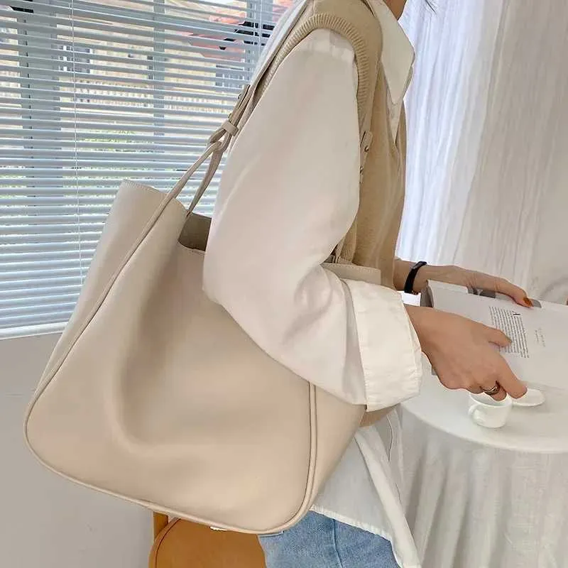 Luxury Large Capacity Tote Bag Woman 2025 Trend Female Shoulder Bag High Quality Leather Simple Designer Woman Handbag PurseXJ250121