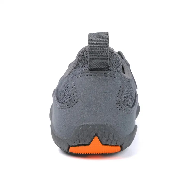 Scarpette da scoglio uomo per mare e spiaggia scarpe acqua_voghion.com