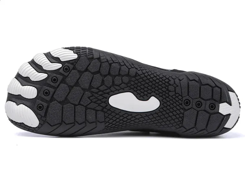 Scarpette da scoglio uomo per mare e spiaggia scarpe acqua_voghion.com