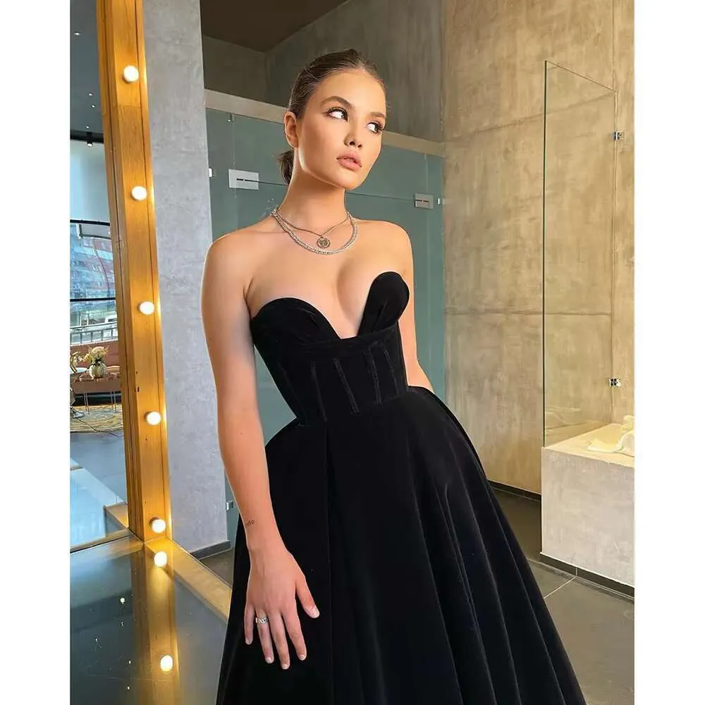 Black Velvet Strapless A-Neck Ball Gown