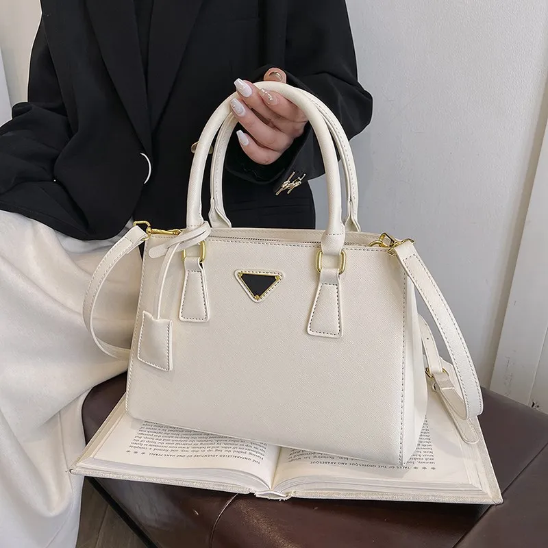Designer Women Saffiano Tote Bag Classic Leather Shoulder Handbags Lady Killer Shopping Cross body Handbag Luxurys Designers Bags