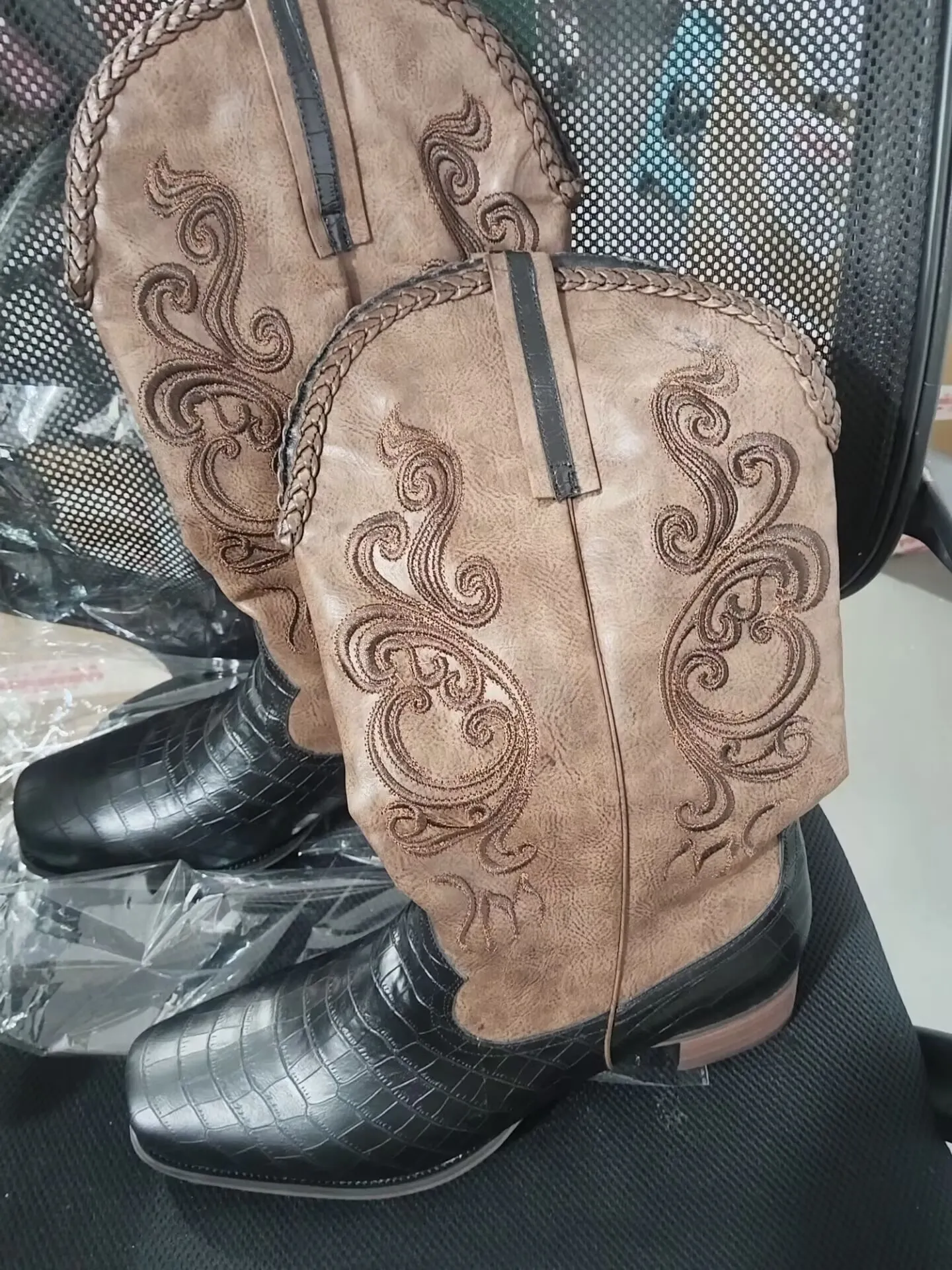 Embroidered Western Cowboy Boots Retro Fashion, Square Toe, Plus