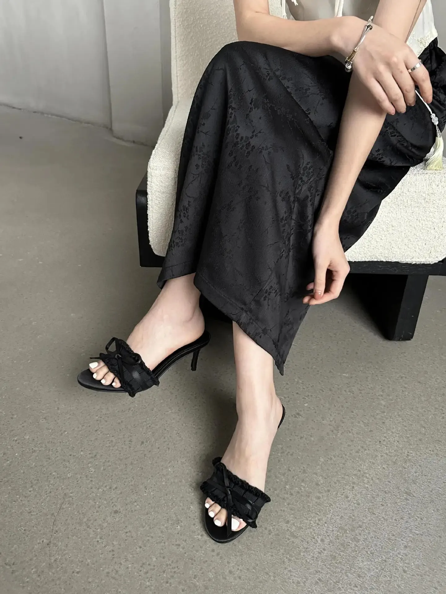Women's Butterfly Knot Sandals Summer Flat Mules Low Heel Slides_voghion.com