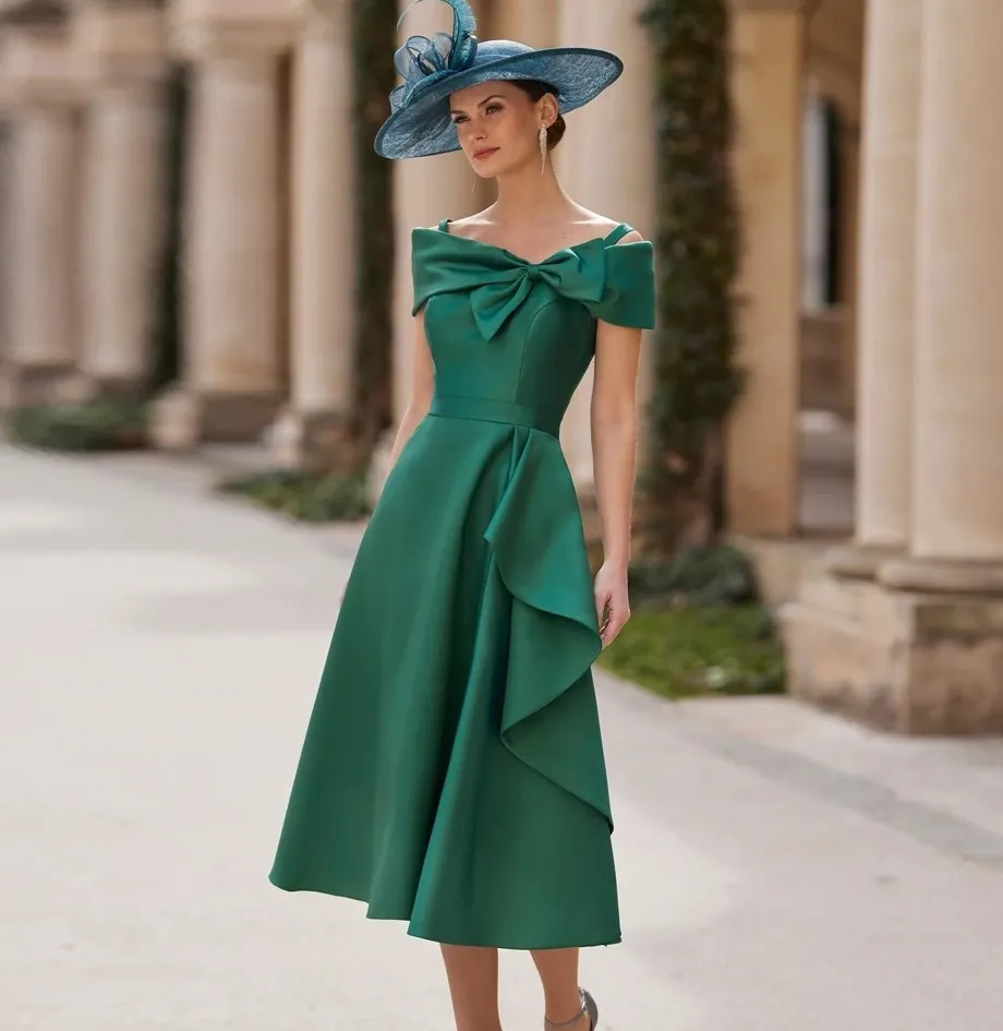 Elegant Pleated A-Line Chiffon Strapless Floor-Length Mother of the Bride & Groom Dresses with 3D Floral Appliques Bodice & Draped Cape