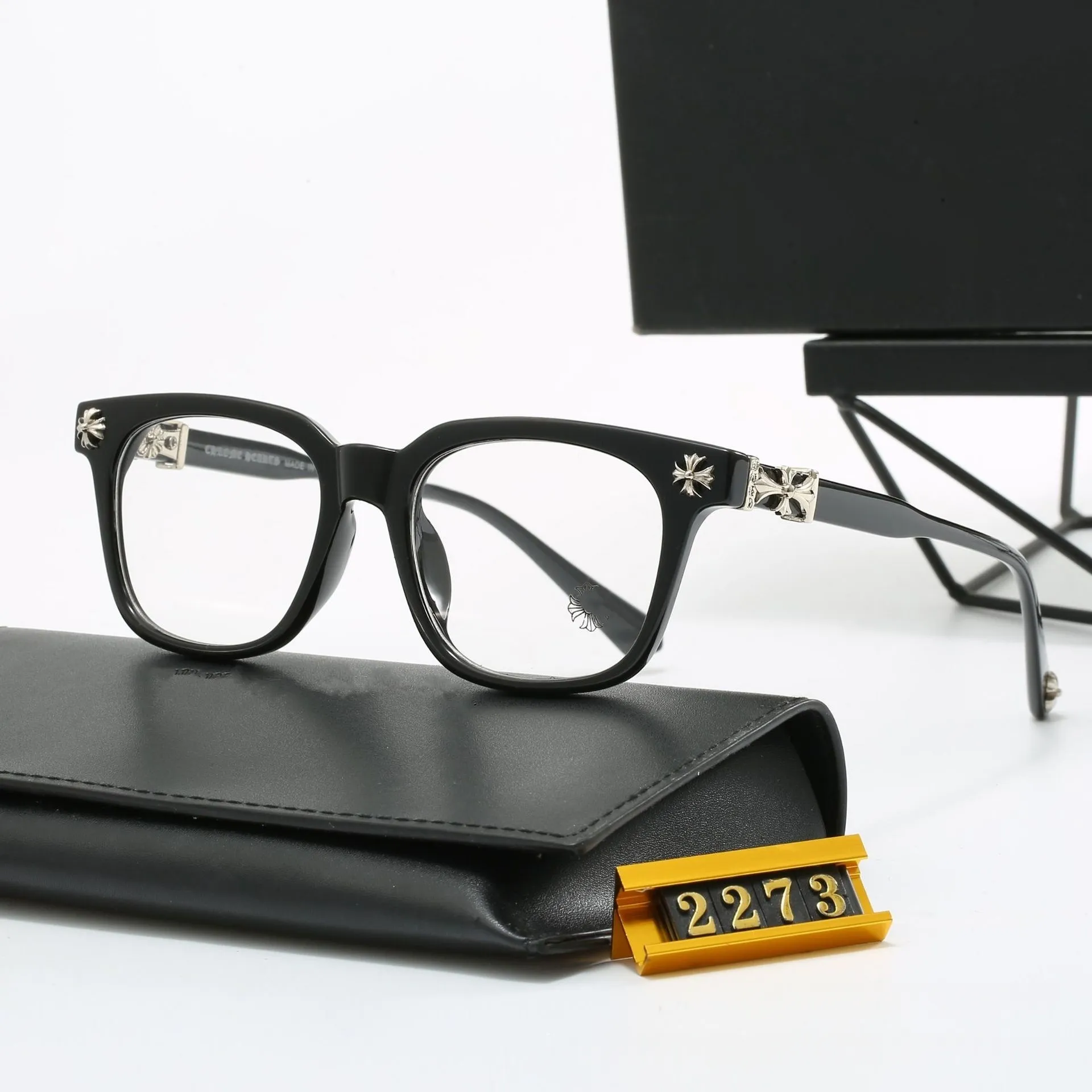 NICOLEスクエア型 メンズメガネ Nichole Square Black Frame