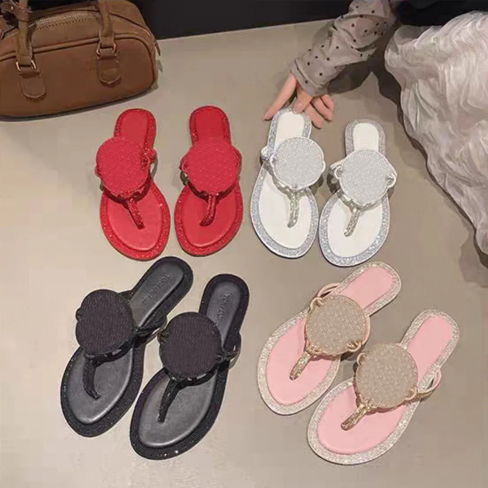 Designer Shoes Womens Slippers and Sandals Fashionable Summer Slippers Herringbone Slippers Flat Bottom Beach Shoes Toe Slippers Designer Sandals Sizes 35-43