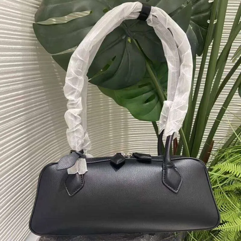 Women's Large Capacity Shoulder Bag Crossbody Handbag_voghion.com