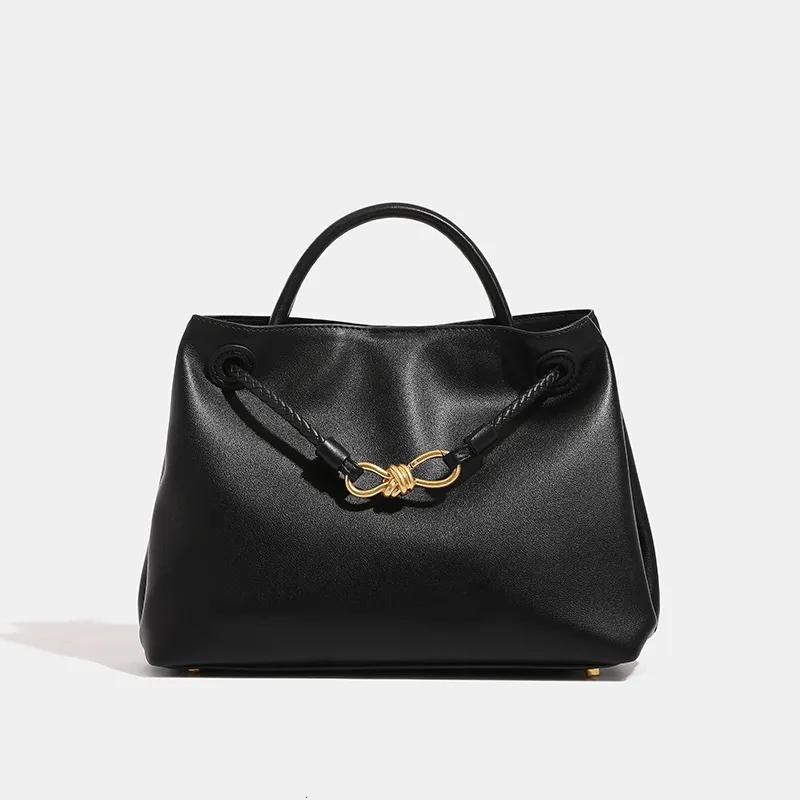 ❤️激レア 極上 美品 ハンドバッグ❤ PUMA プーマ ダッフルバッグ S 35L チャレンジャー プーマ