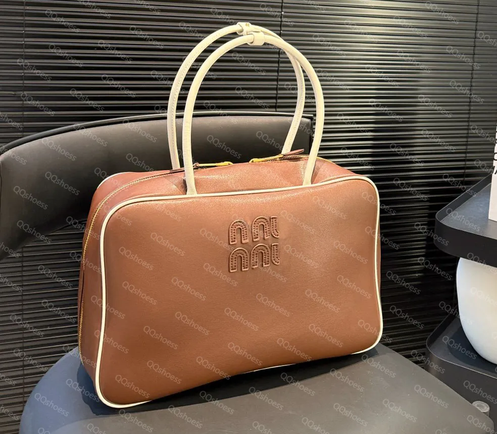 Save Big on Bulk Leather Handbag Shoulder Bag Genuine Leather Shoulder Bag  Purse: Beige Patent Leather Handbag For Women Designer Beau Mini Bag Best 