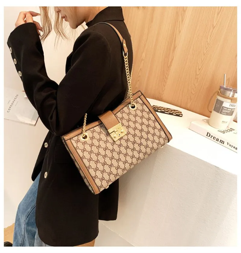 Designer Freies Verschiffen 2025 Neue Modische Tote Premium Textur Gedruckt Große Kapazität Einzelnen Schulter Unterarm Tasche Für_voghion.com