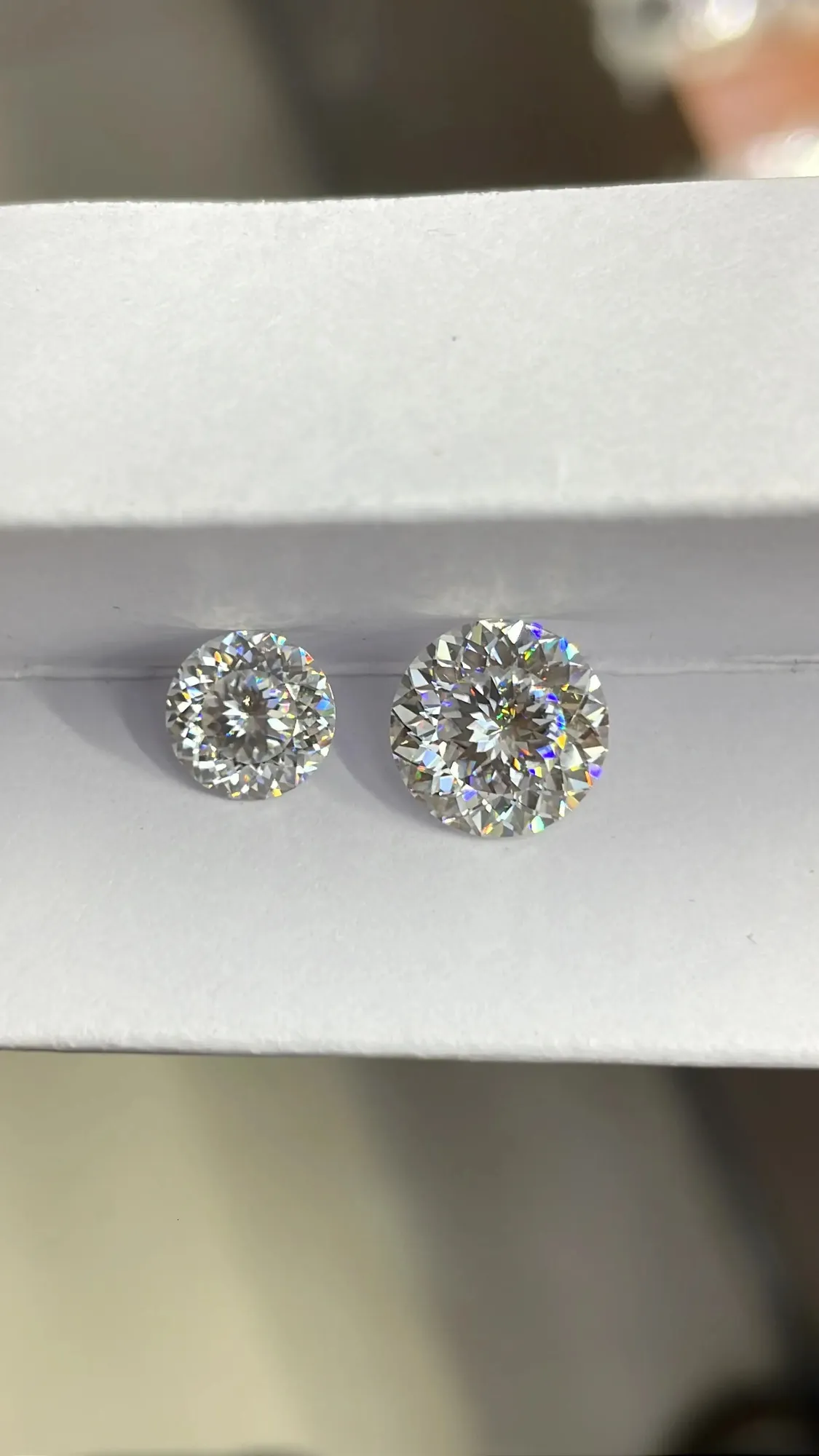 Diamond Stud Earrings Plum Cut Vvs1 D Colour Gra Certified_voghion.com