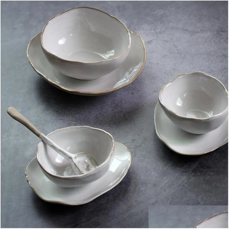 Ahorra a lo Grande en Compras al por Mayor de Juegos De Vajillas  Escandinavos Juegos De Vajilla Nórdica Cabina De Cerámica Irregular Tazón  De Arroz