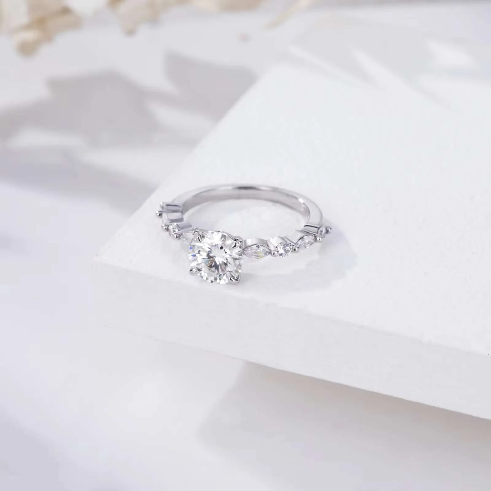 Anillos De Moissanite De Eternidad De Lujo Personalizado 925