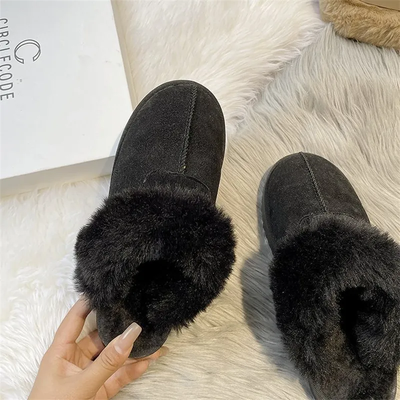 Pantofole firmate da donna, con spedizione gratuita, invernali, nuove, da interno e da esterno, da tenere al caldo, vintage, in peluche, nere_voghion.com