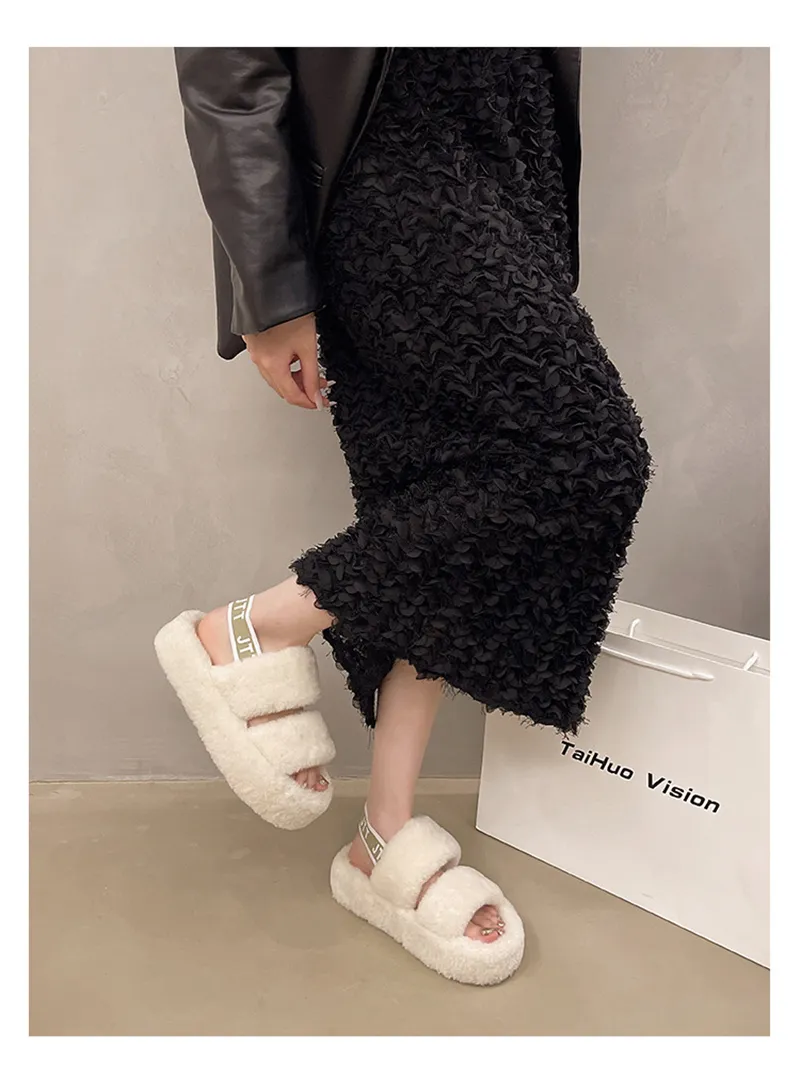 Pantoufles de créateur pour femme, chaudes et confortables, idéales pour l'hiver, à l'intérieur comme à l'extérieur. Sandales classiques et décontractées en peluche. Livraison gratuite._voghion.com