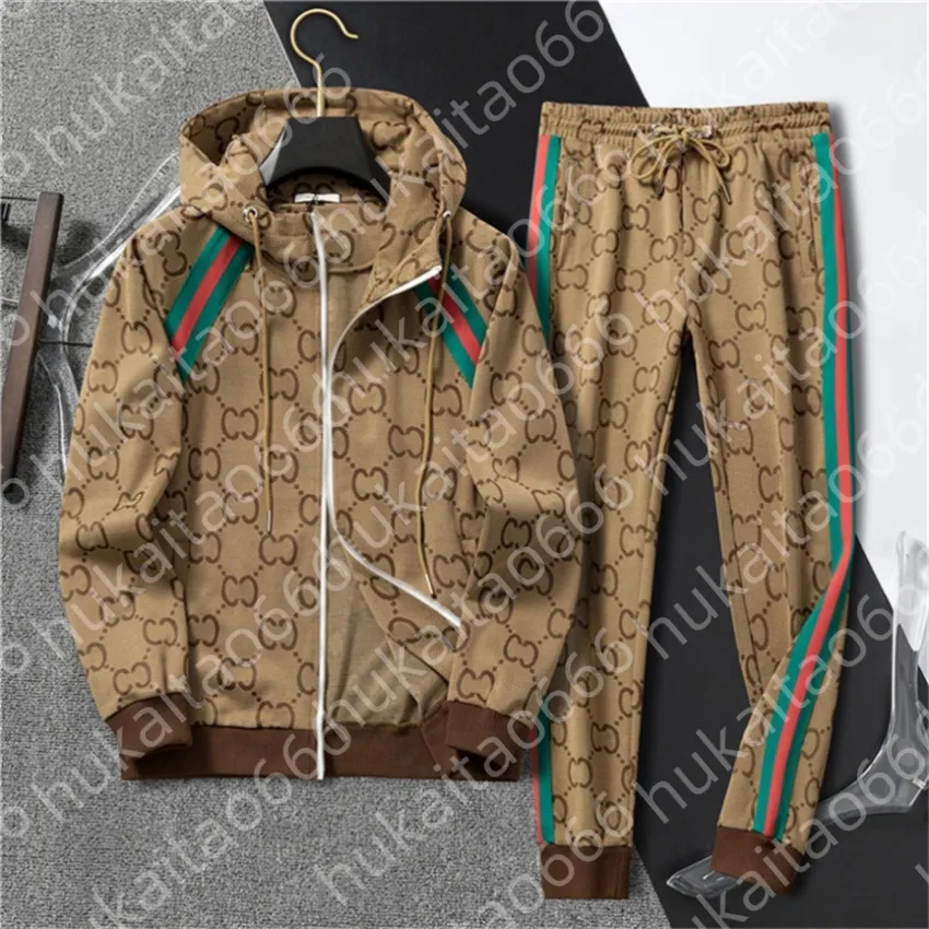 Acquista Tuta Estiva da Uomo T-shirt Set 2 Pezzi Abbigliamento Sportivo Spiaggia Nuovo Abbigliamento T-shirt Stampata in 3D Pantaloncini Tuta da Uomo in Italia a partire da 5.52