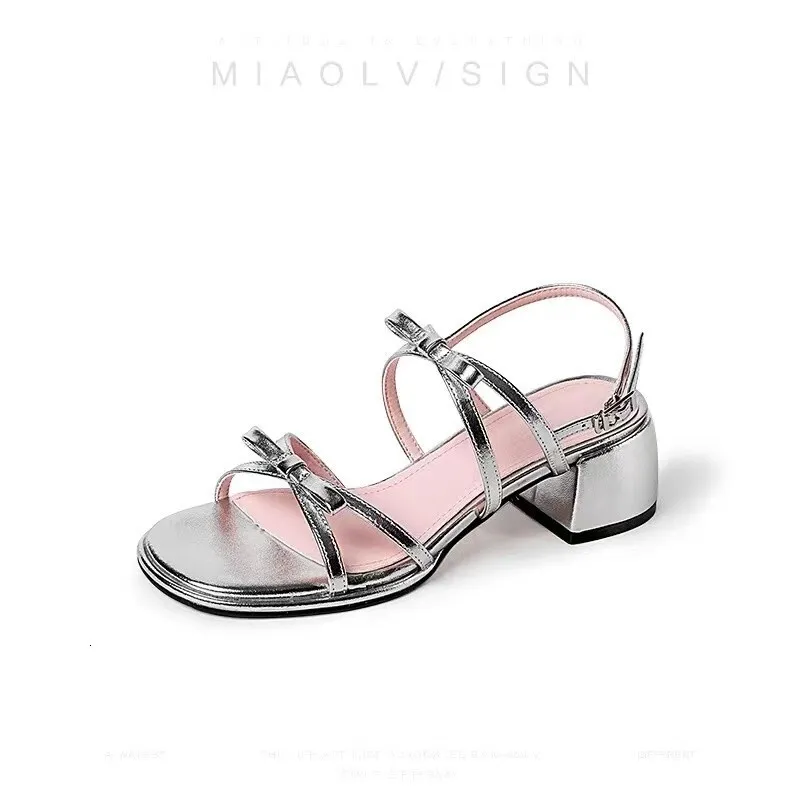 Sandálias Sier Fairy para Mulheres, Estilo Francês, com Uma Tira, Salto Grosso, Laço, Modelo Romano, para o Verão, Casuais e com Fivela - Ddmysaturn_voghion.com