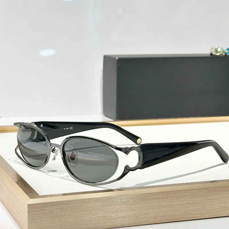 Small frame UV400 polarized oval sunglasses with titanium  display picture 1