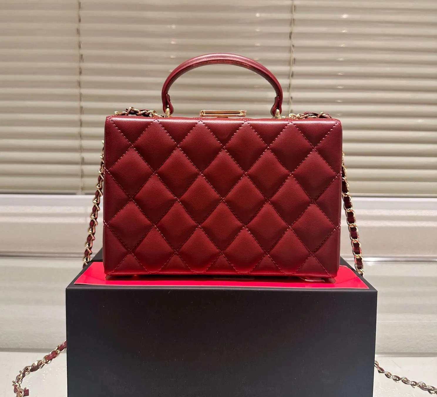 Designer Box Bag: Leather Look Cosmetic Vanity Bag... From Trendybagss ...